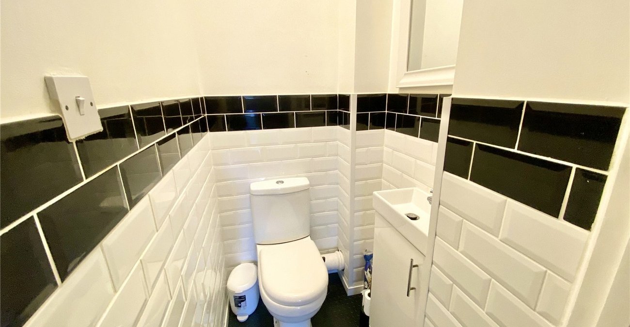 2 bedroom property for sale in Sidcup | Robinson Jackson