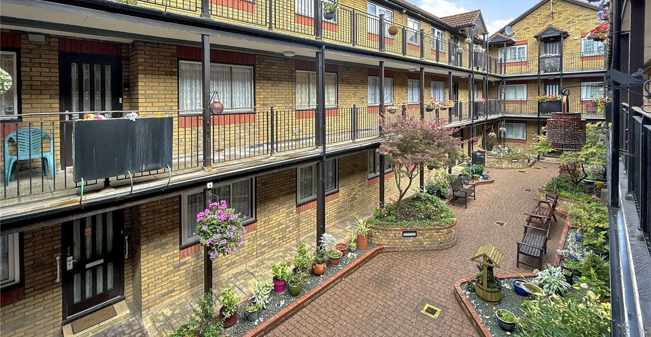 2 bedroom property for sale in Sidcup | Robinson Jackson