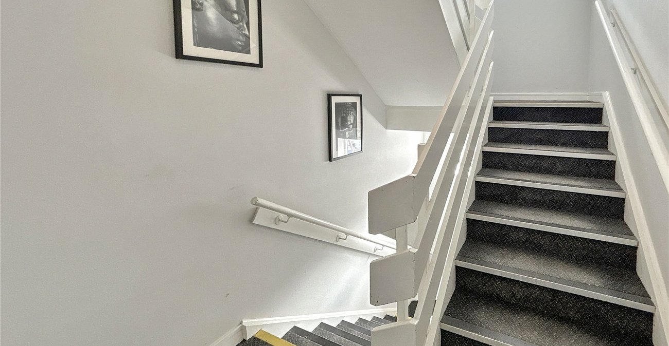 2 bedroom property for sale in Sidcup | Robinson Jackson