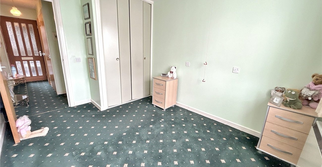 2 bedroom property for sale in Sidcup | Robinson Jackson