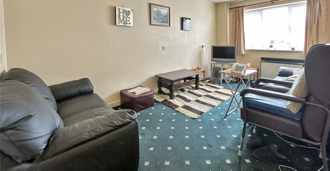 2 bedroom property for sale in Sidcup | Robinson Jackson