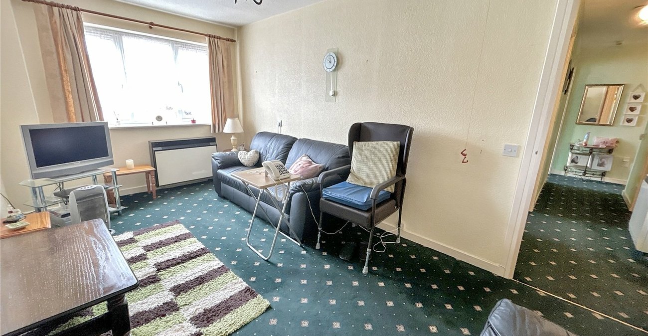 2 bedroom property for sale in Sidcup | Robinson Jackson