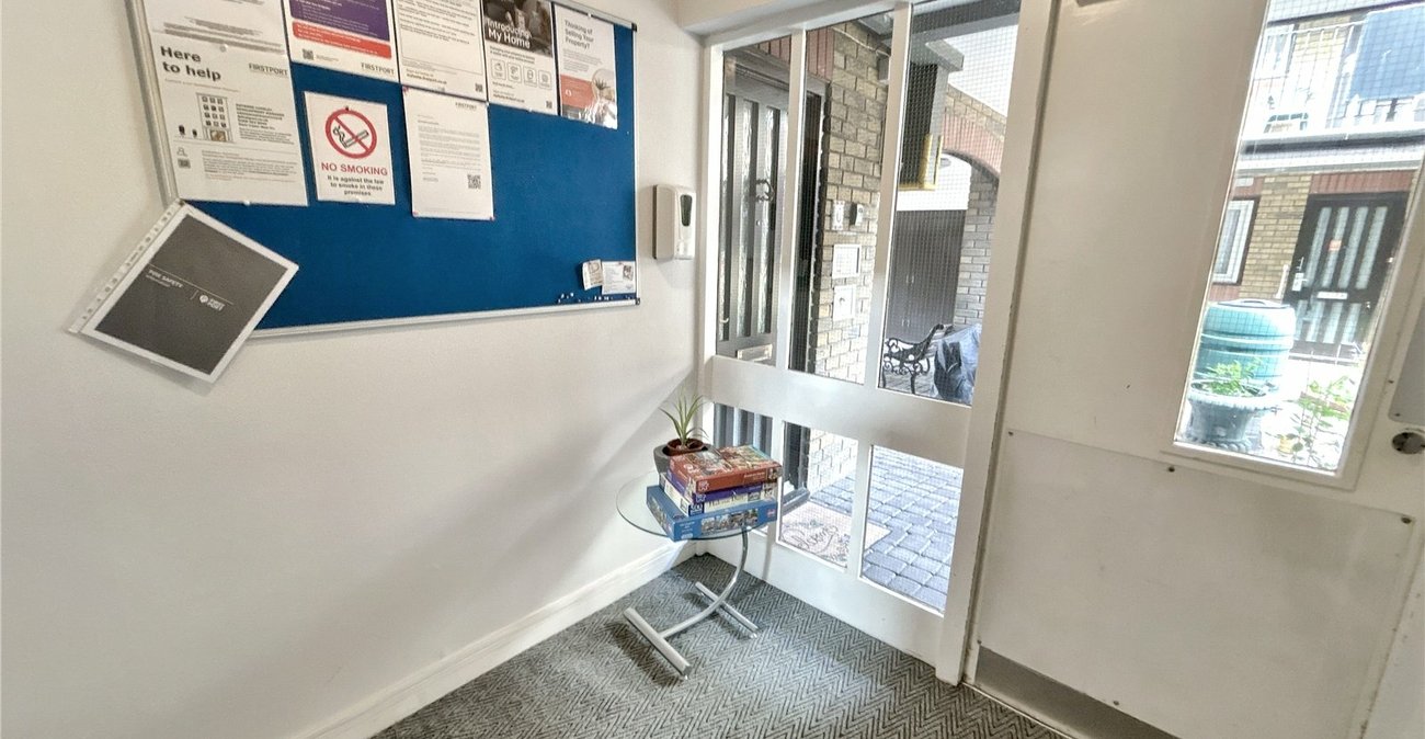 2 bedroom property for sale in Sidcup | Robinson Jackson