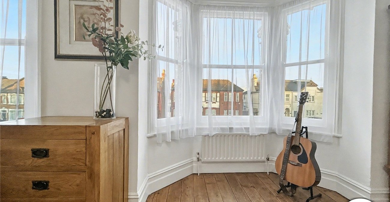 3 bedroom house for sale in Sidcup | Robinson Jackson