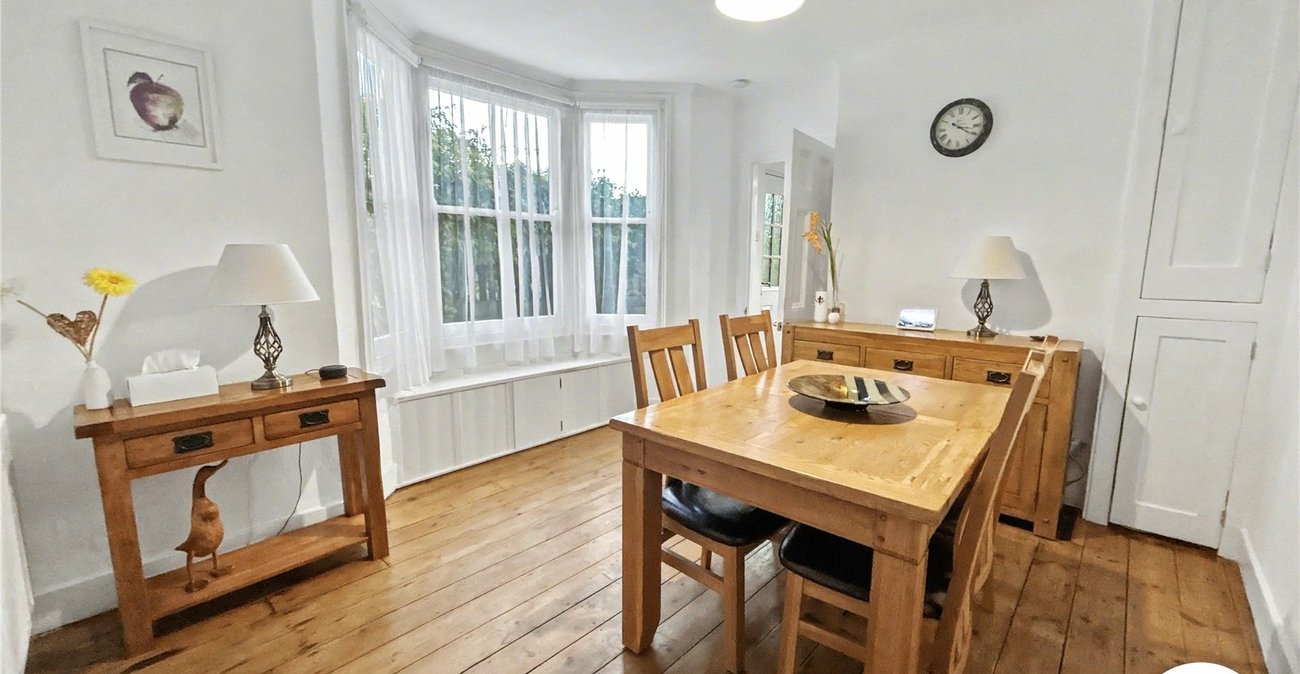 3 bedroom house for sale in Sidcup | Robinson Jackson