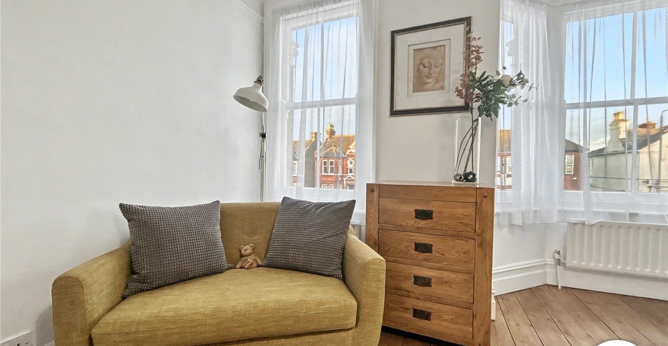 3 bedroom house for sale in Sidcup | Robinson Jackson