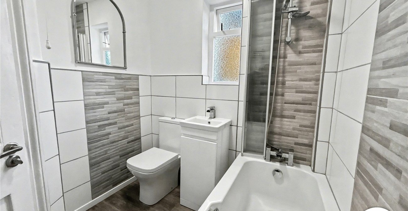 3 bedroom house for sale in Sidcup | Robinson Jackson