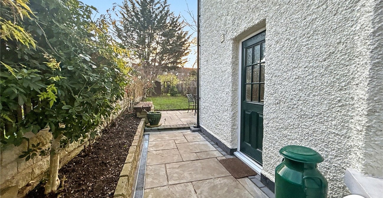 3 bedroom house for sale in Sidcup | Robinson Jackson