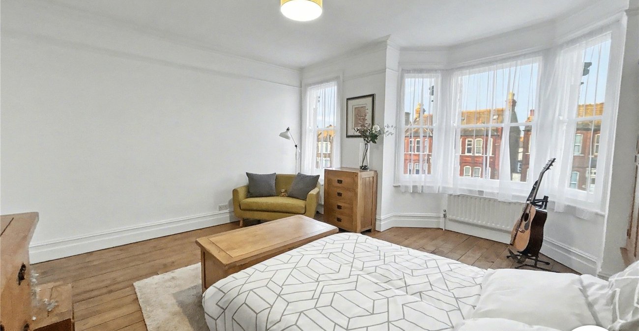 3 bedroom house for sale in Sidcup | Robinson Jackson