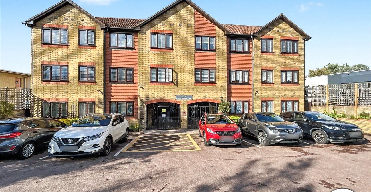 2 bedroom property for sale in Sidcup | Robinson Jackson