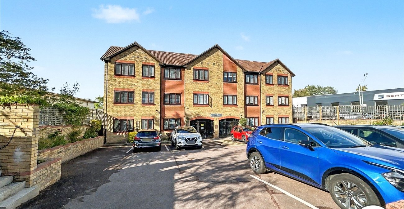 2 bedroom property for sale in Sidcup | Robinson Jackson