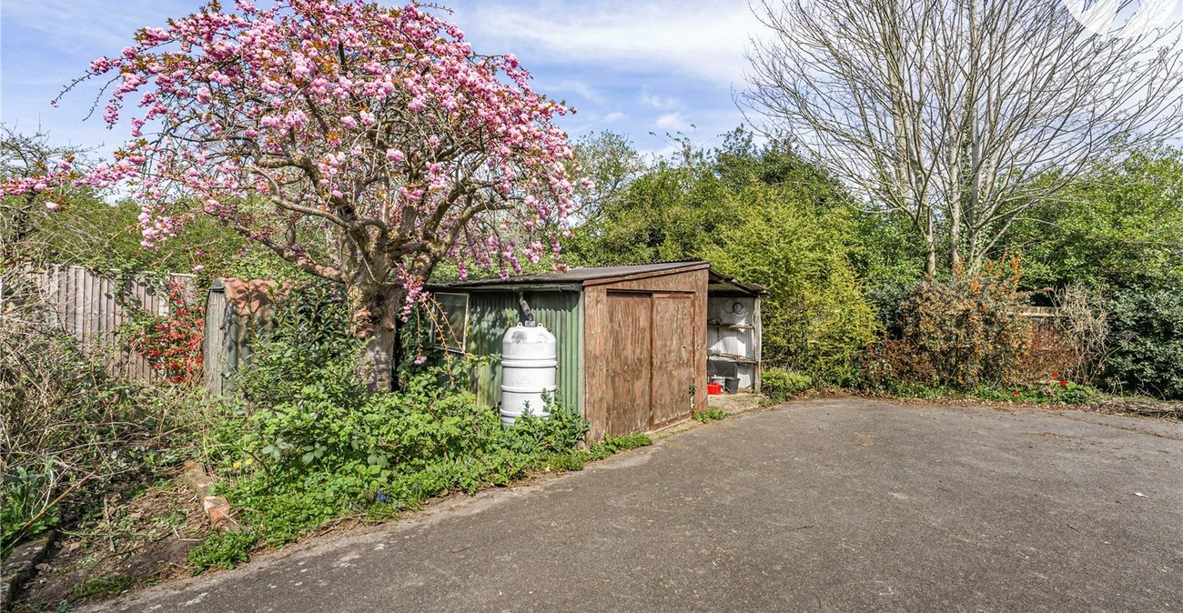 1 bedroom bungalow for sale in Sutton At Hone | Robinson Jackson