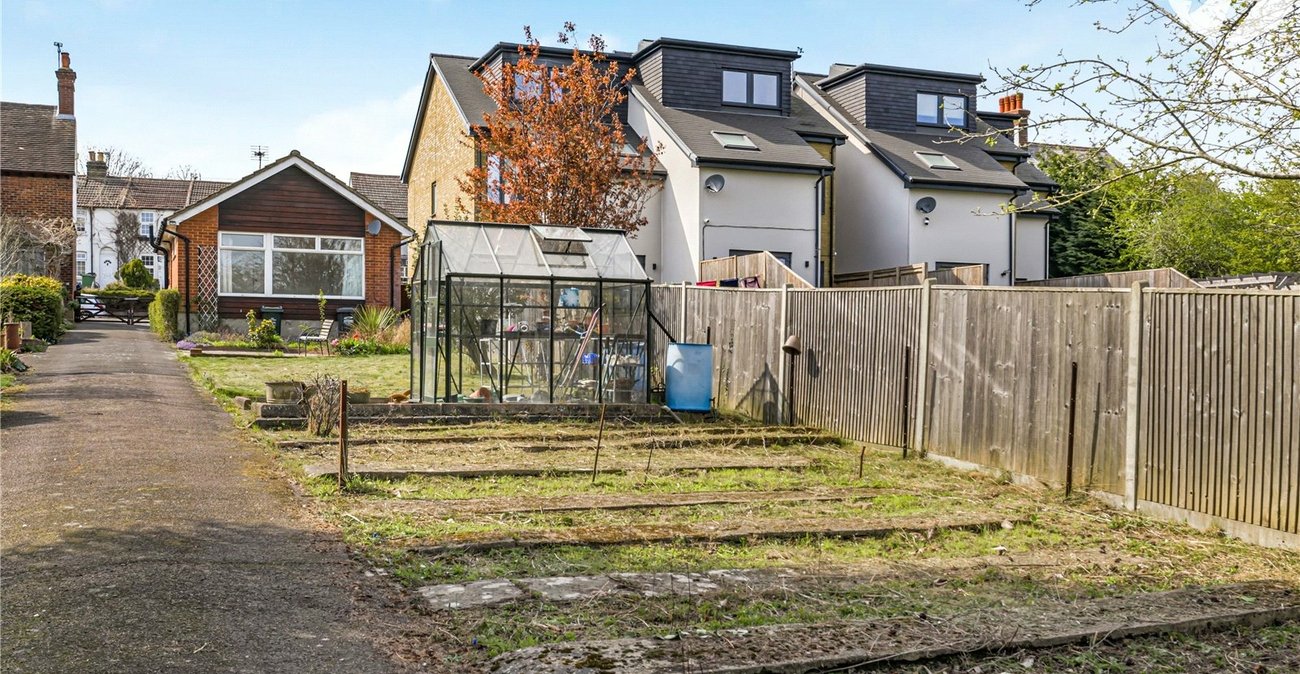 1 bedroom bungalow for sale in Sutton At Hone | Robinson Jackson