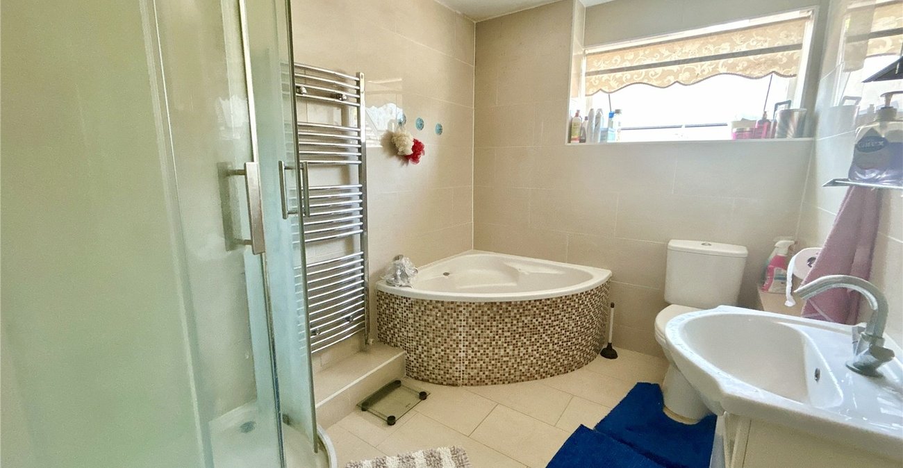 3 bedroom property for sale in Sidcup | Robinson Jackson