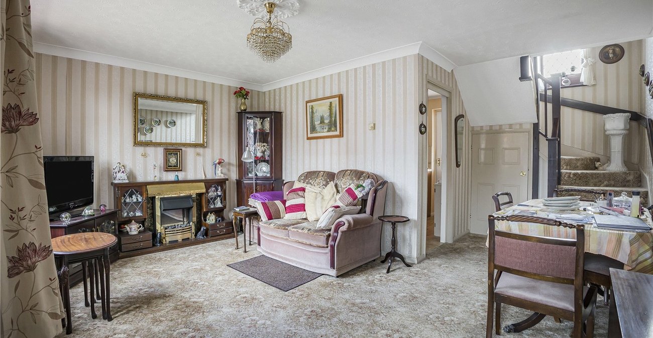 2 bedroom house for sale in Northfleet | Robinson Michael & Jackson