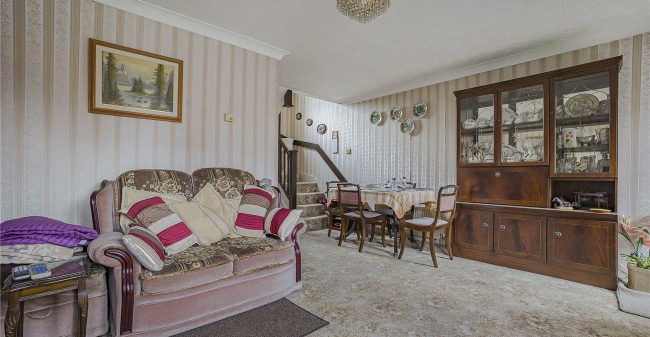 2 bedroom house for sale in Northfleet | Robinson Michael & Jackson