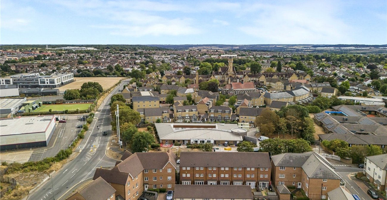 2 bedroom property for sale in Dartford | Robinson Jackson