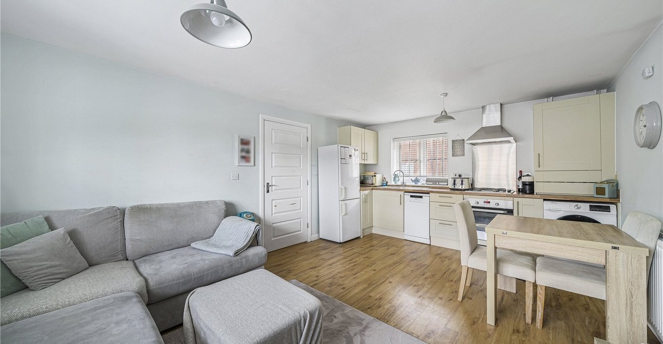 2 bedroom property for sale in Dartford | Robinson Jackson