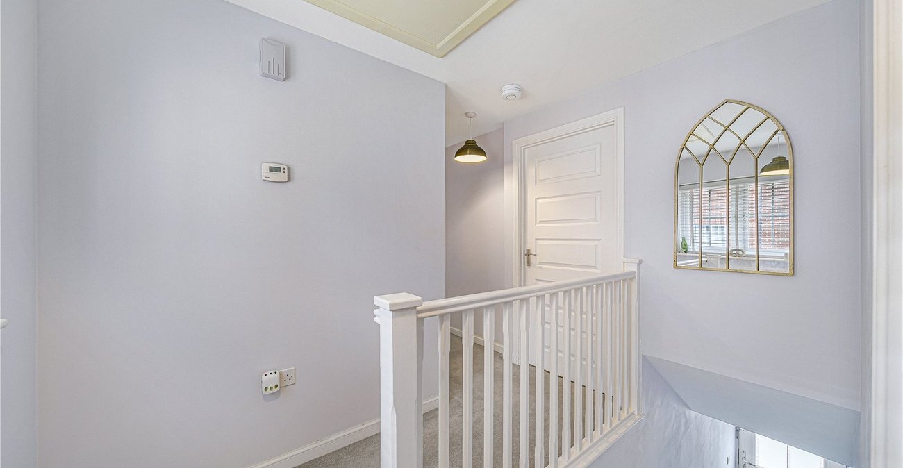 2 bedroom property for sale in Dartford | Robinson Jackson