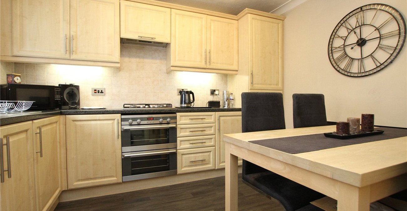 2 bedroom house for sale in Plumstead | Robinson Jackson