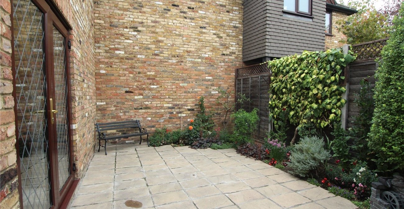 2 bedroom house for sale in Plumstead | Robinson Jackson