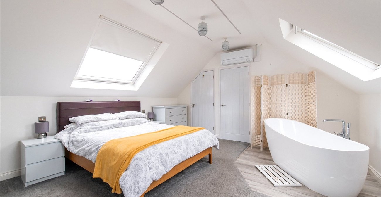 4 bedroom property for sale in Gravesend | Robinson Michael & Jackson