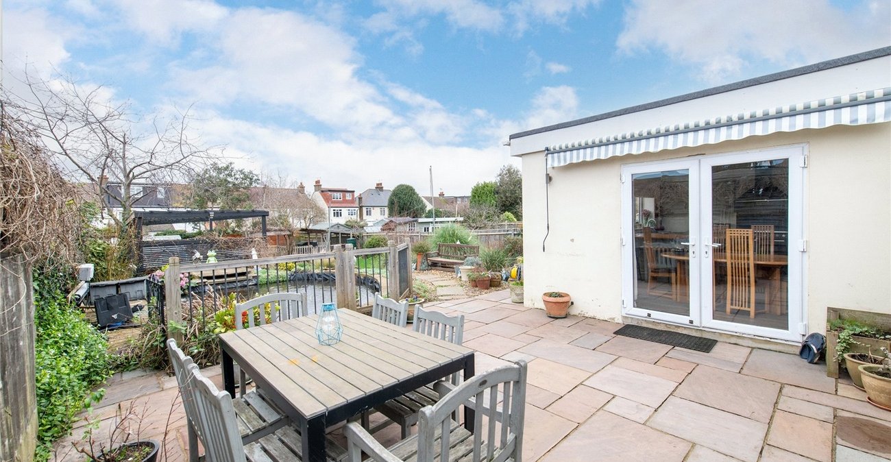 4 bedroom property for sale in Gravesend | Robinson Michael & Jackson