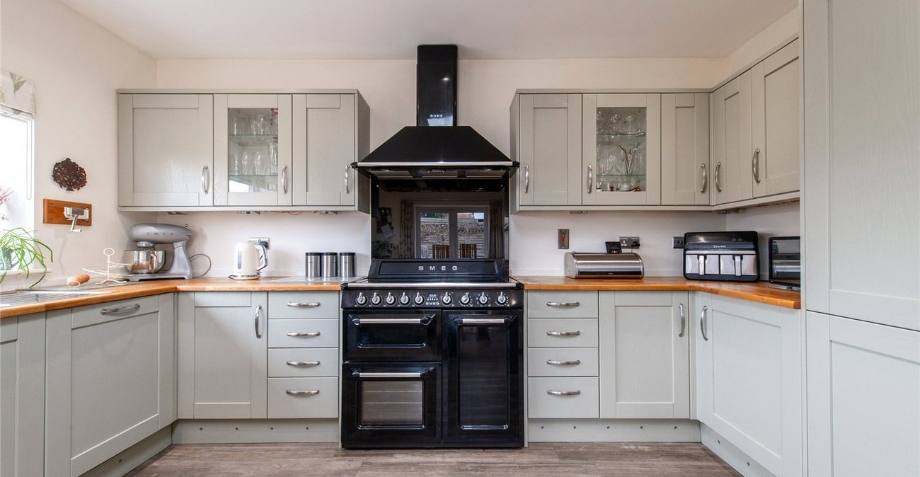 4 bedroom property for sale in Gravesend | Robinson Michael & Jackson