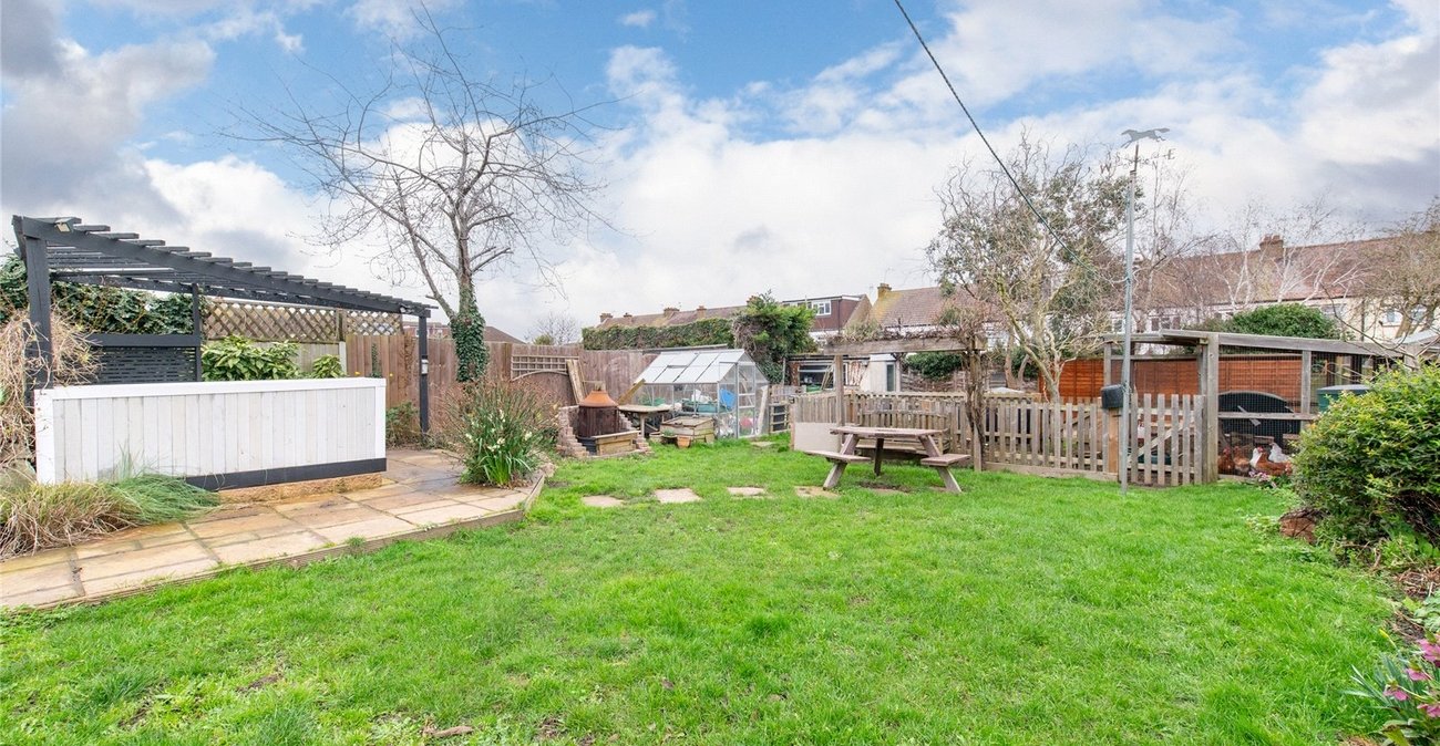 4 bedroom property for sale in Gravesend | Robinson Michael & Jackson