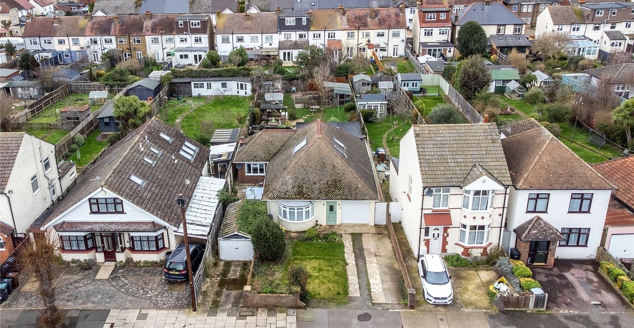 4 bedroom property for sale in Gravesend | Robinson Michael & Jackson
