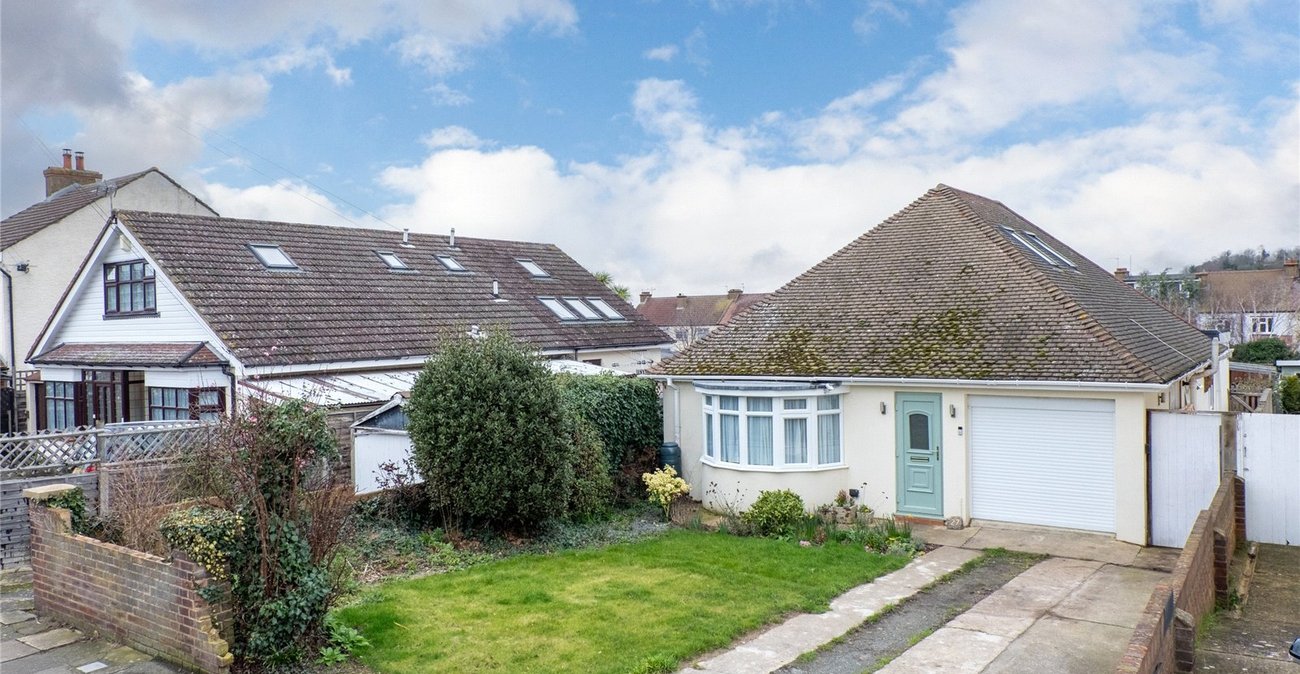 4 bedroom property for sale in Gravesend | Robinson Michael & Jackson