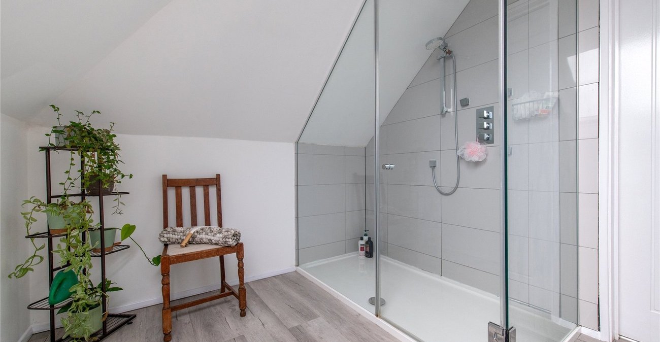 4 bedroom property for sale in Gravesend | Robinson Michael & Jackson