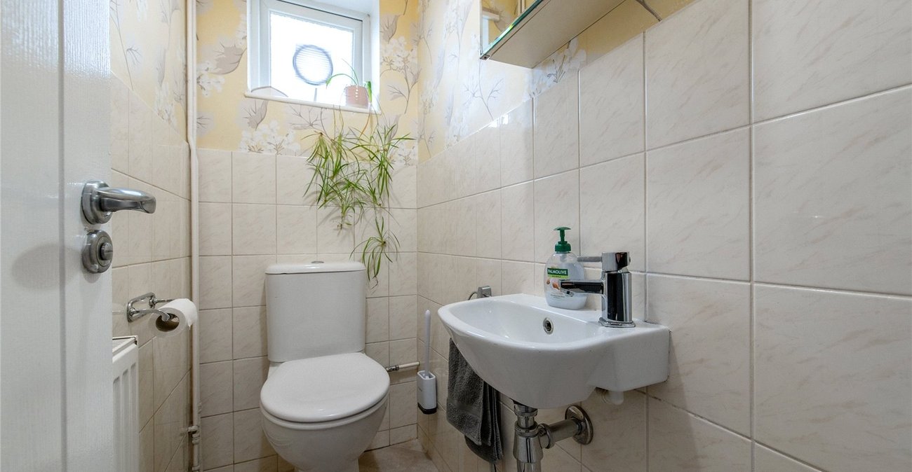 4 bedroom property for sale in Gravesend | Robinson Michael & Jackson