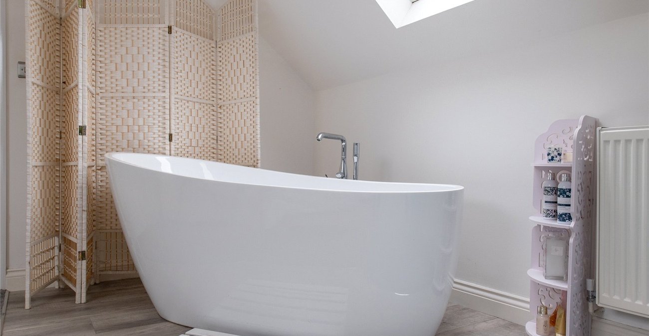 4 bedroom property for sale in Gravesend | Robinson Michael & Jackson