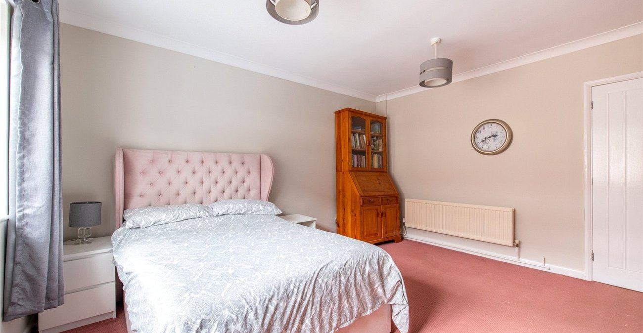 4 bedroom property for sale in Gravesend | Robinson Michael & Jackson