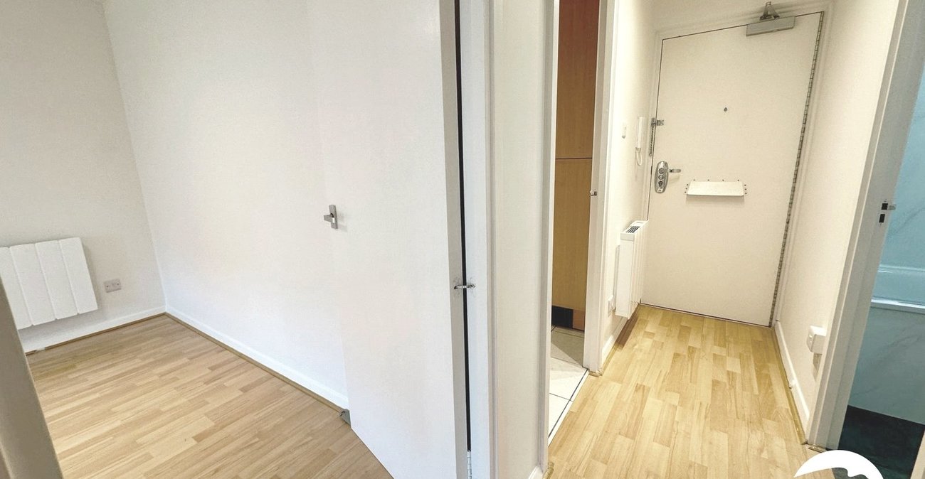 1 bedroom property for sale in Ladywell | Robinson Jackson