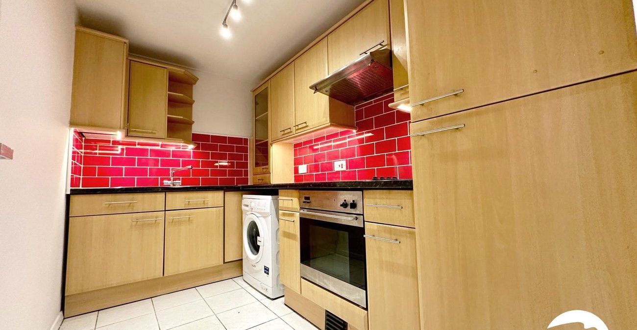 1 bedroom property for sale in Ladywell | Robinson Jackson
