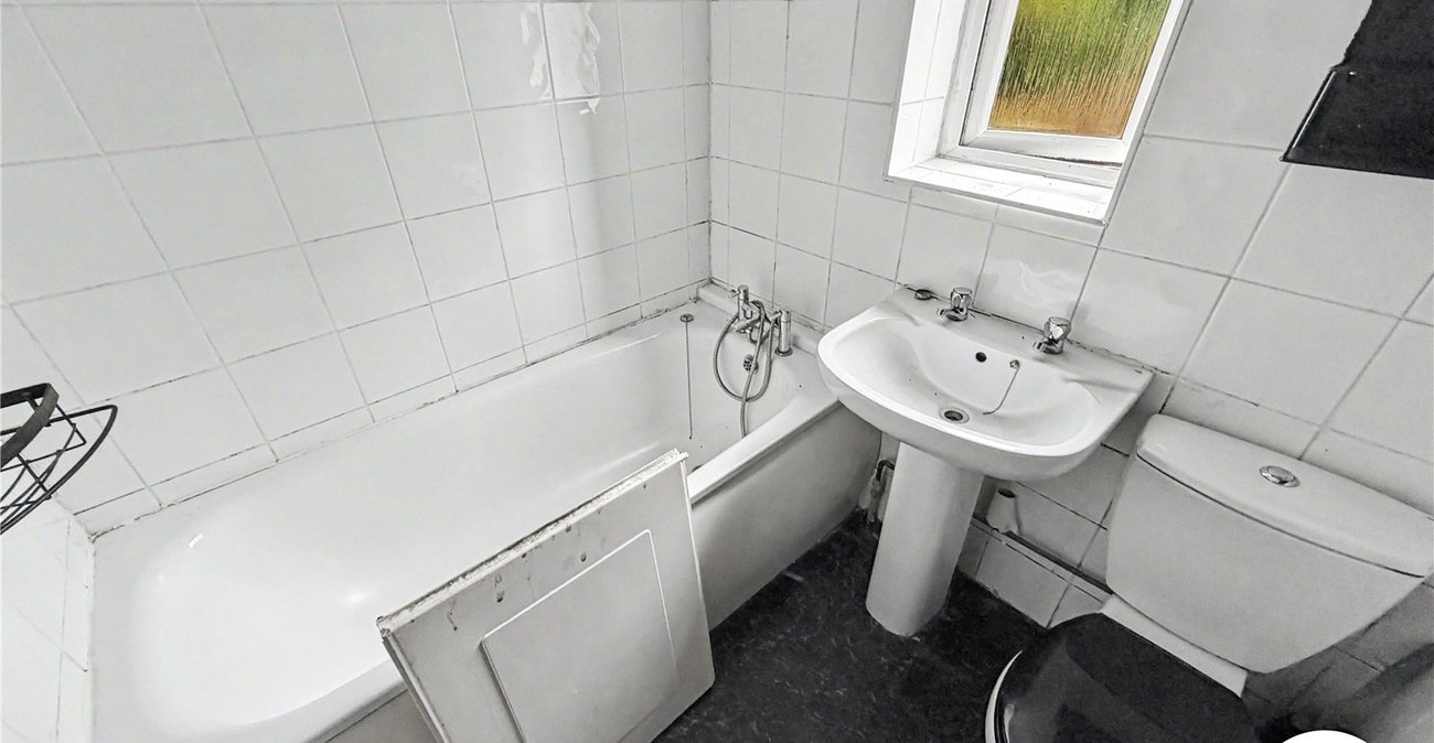 3 bedroom house for sale in Rochester | Robinson Michael & Jackson