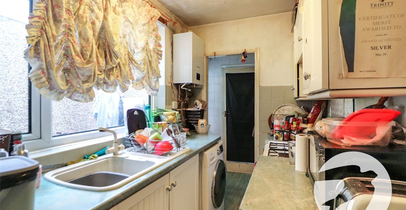 2 bedroom house for sale in Erith | Robinson Jackson