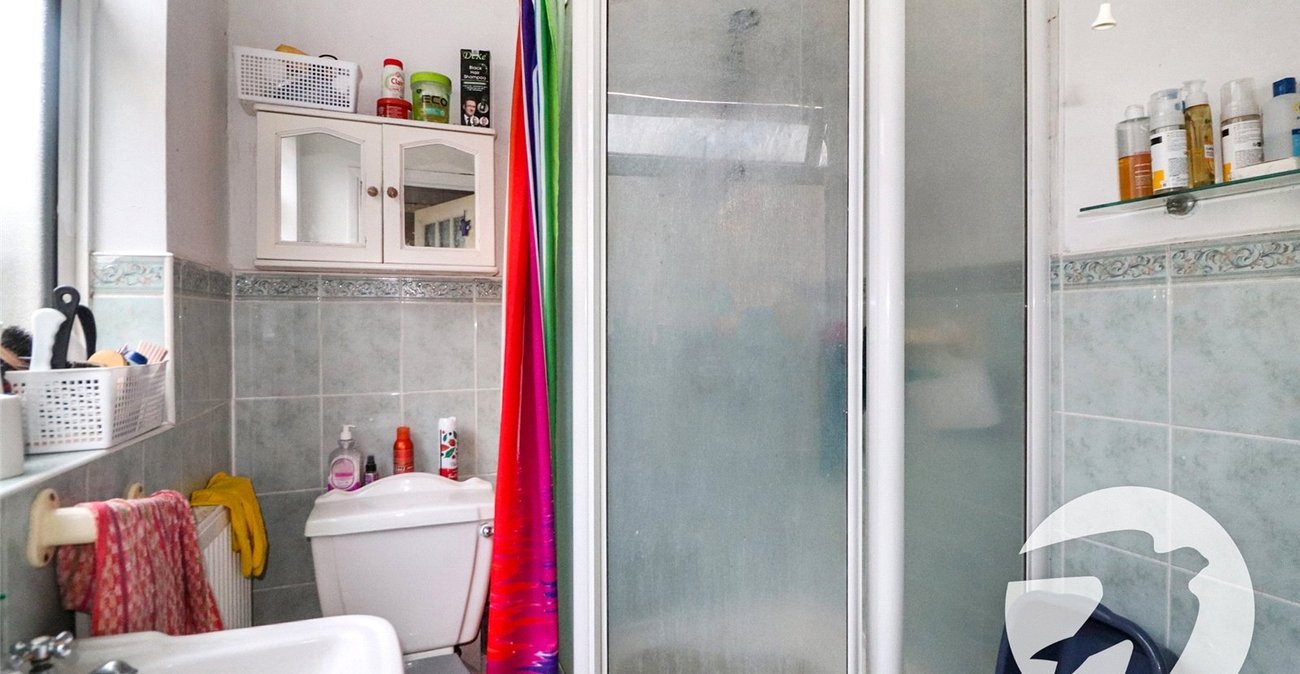 2 bedroom house for sale in Erith | Robinson Jackson