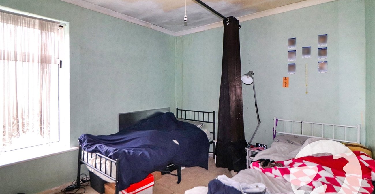 2 bedroom house for sale in Erith | Robinson Jackson