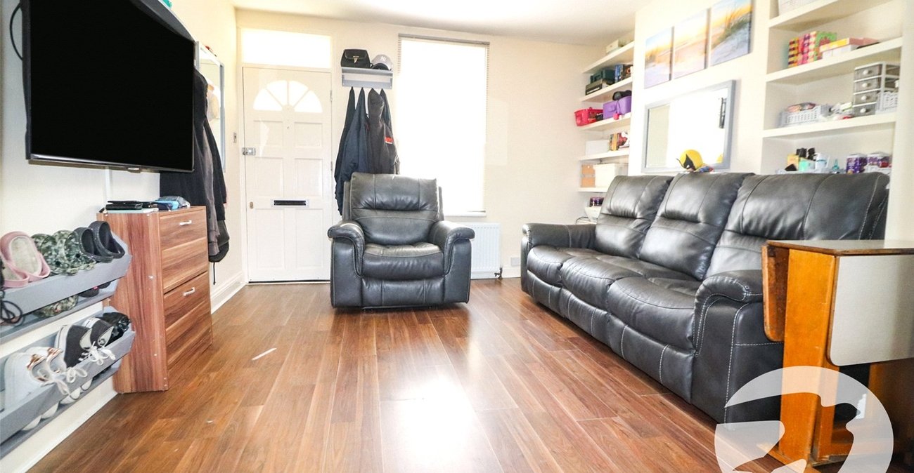 2 bedroom house for sale in Erith | Robinson Jackson
