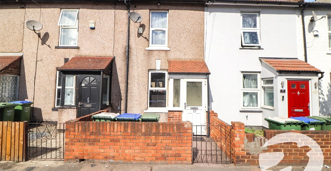 2 bedroom house for sale in Erith | Robinson Jackson