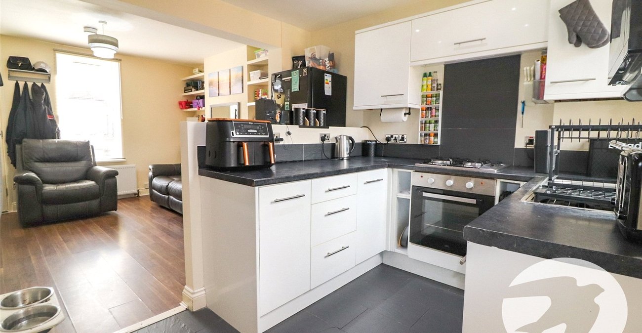 2 bedroom house for sale in Erith | Robinson Jackson