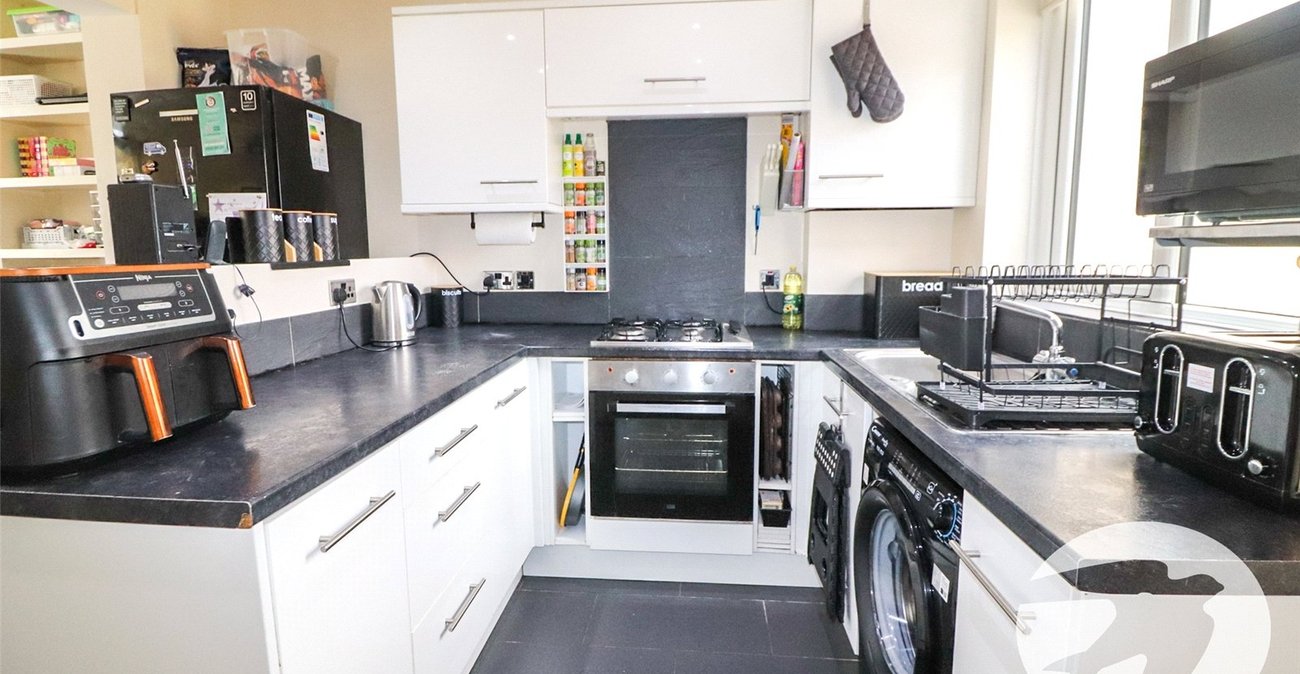 2 bedroom house for sale in Erith | Robinson Jackson