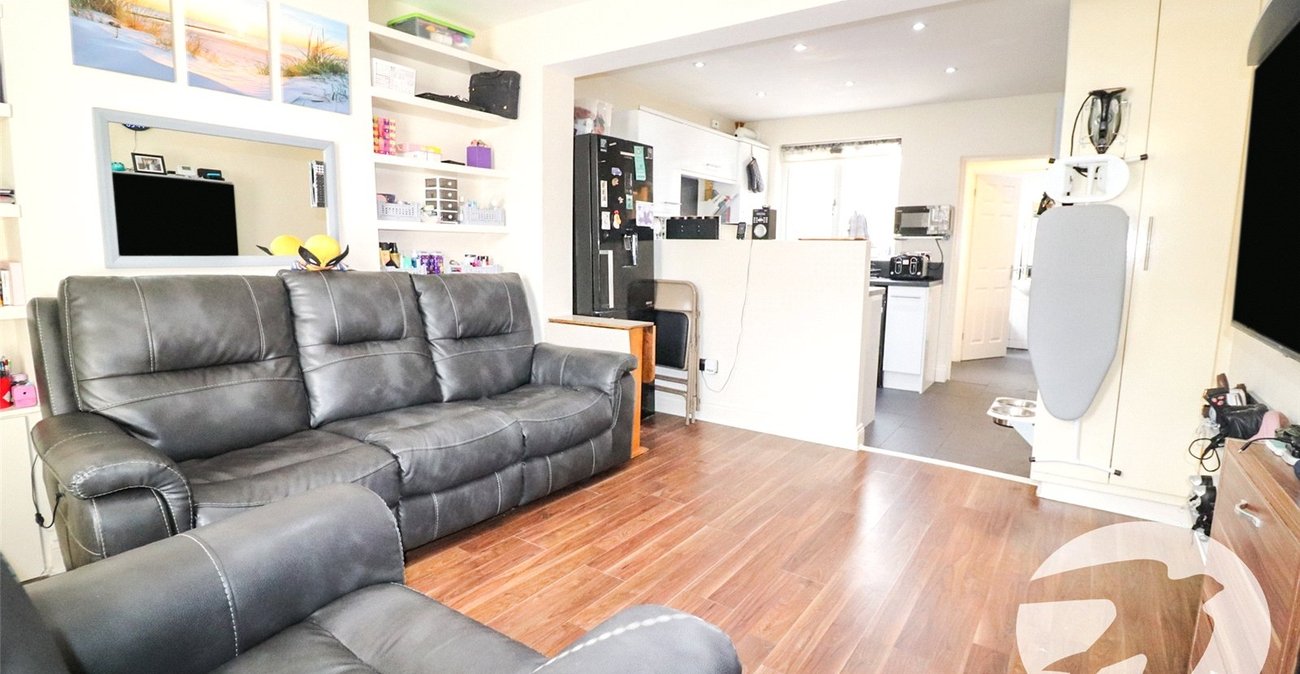 2 bedroom house for sale in Erith | Robinson Jackson