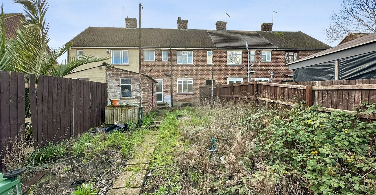 3 bedroom house for sale in Swanscombe | Robinson Jackson