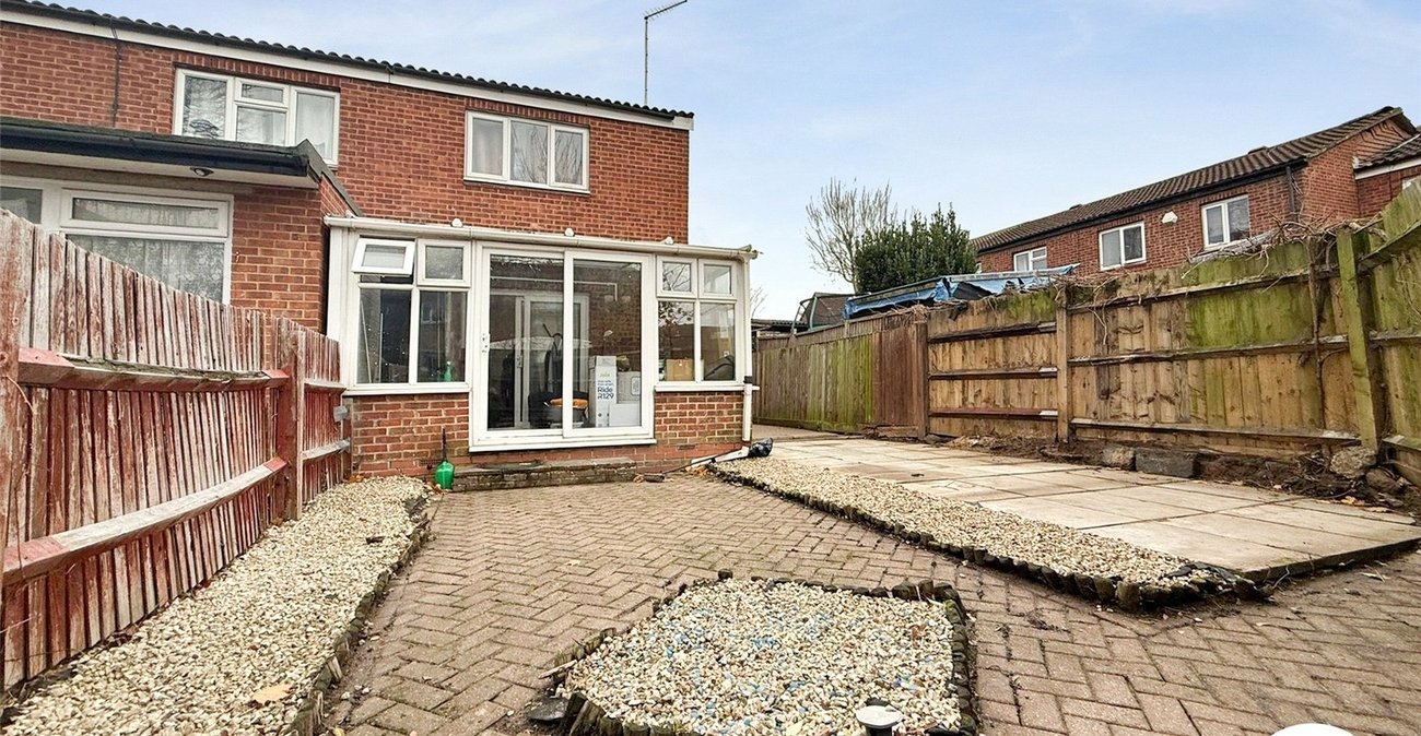 2 bedroom house for sale in Thamesmead | Robinson Jackson