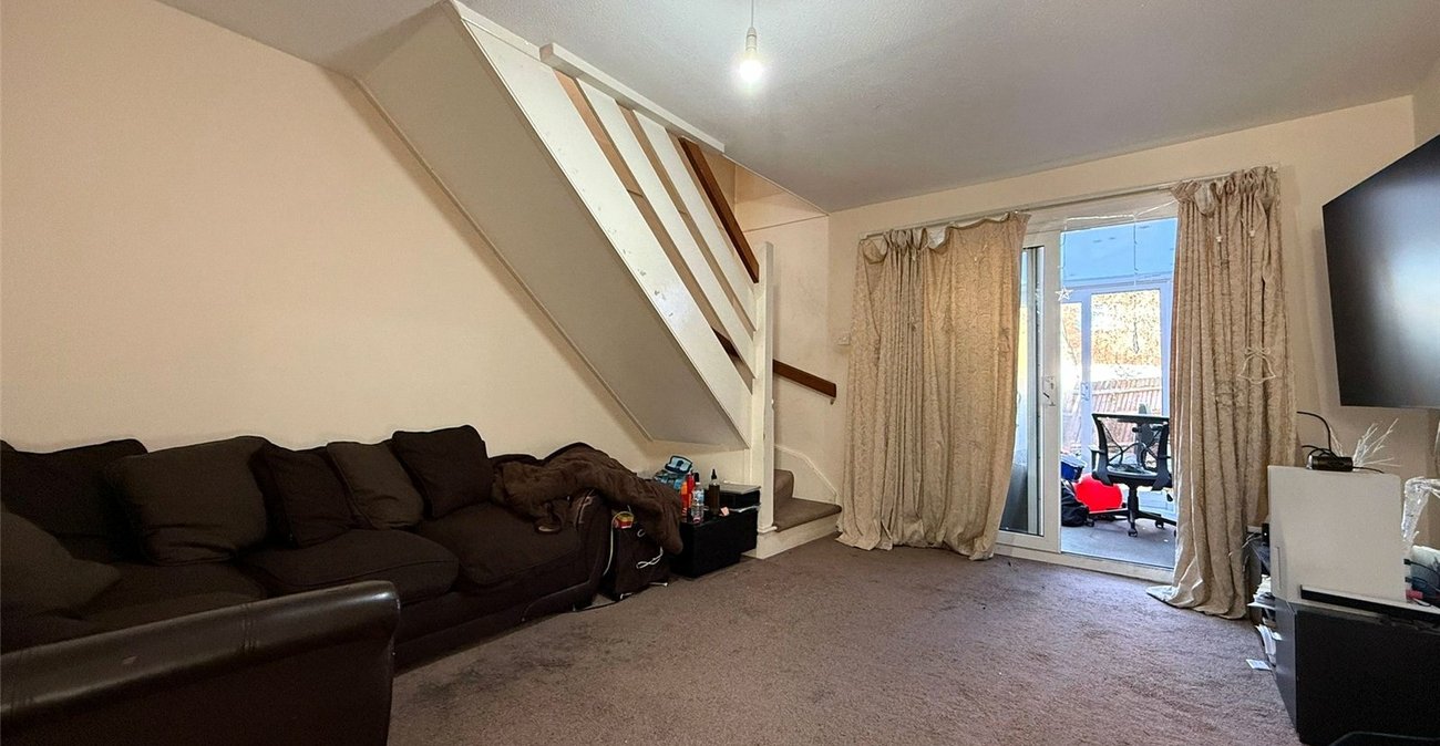 2 bedroom house for sale in Thamesmead | Robinson Jackson
