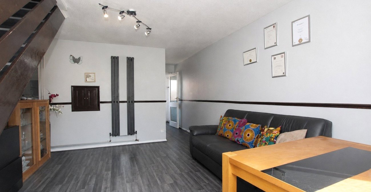2 bedroom house for sale in Thamesmead | Robinson Jackson